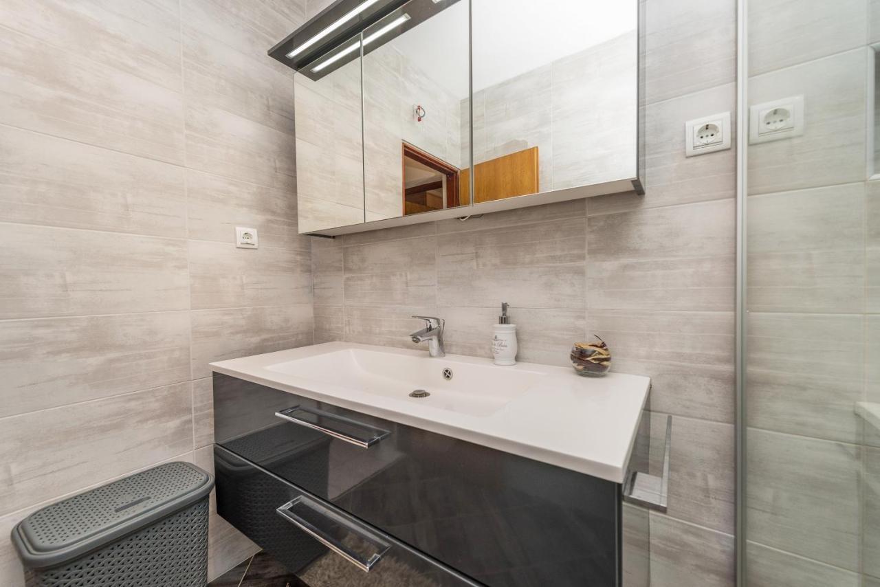 Nelly Apartments Privlaka  Exteriér fotografie